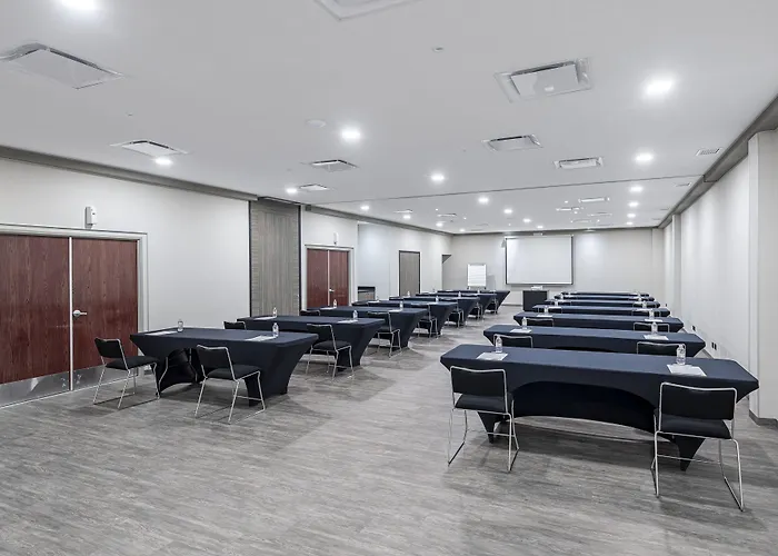 Hotel Express By Marriott Ciudad De Tlalpan 3*