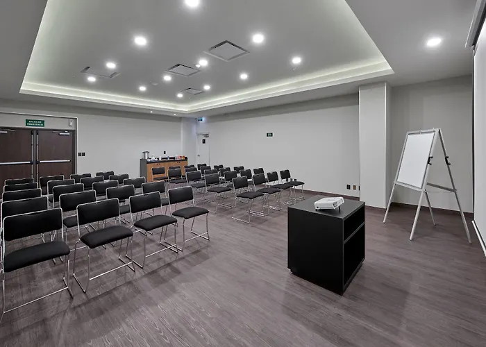 Hotel Express By Marriott Ciudad De Tlalpan Mexico City