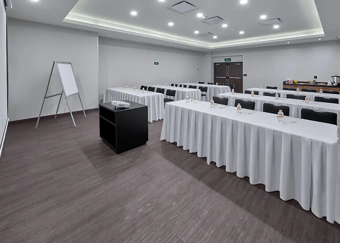 Hotel Express By Marriott Ciudad De Tlalpan