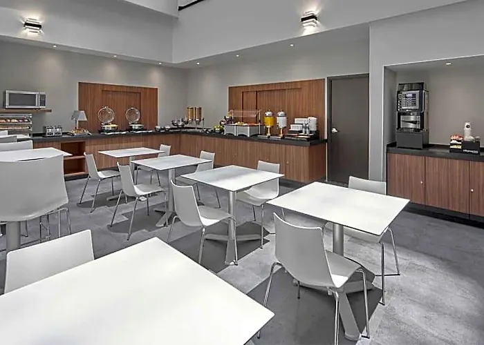 Hotel Express By Marriott Ciudad De Tlalpan Mexico City